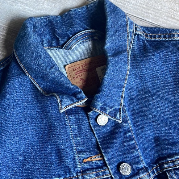 Levi’s Classic womens denim Jean Jacket sz Medium - Picture 2 of 10